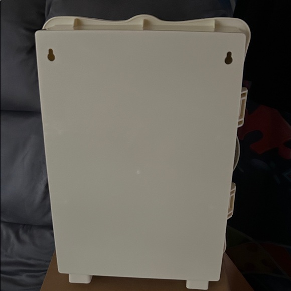 Elegant Gold Wall or Shelf  Cabinet New in the box - Picture 3 of 3